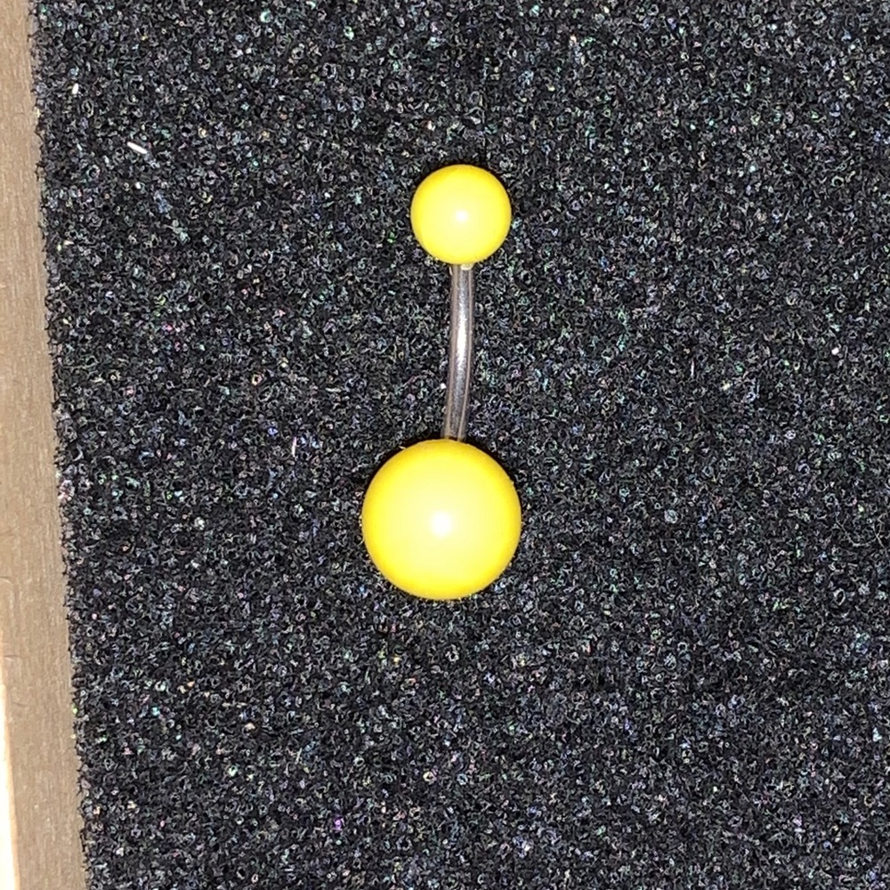 belly button ring